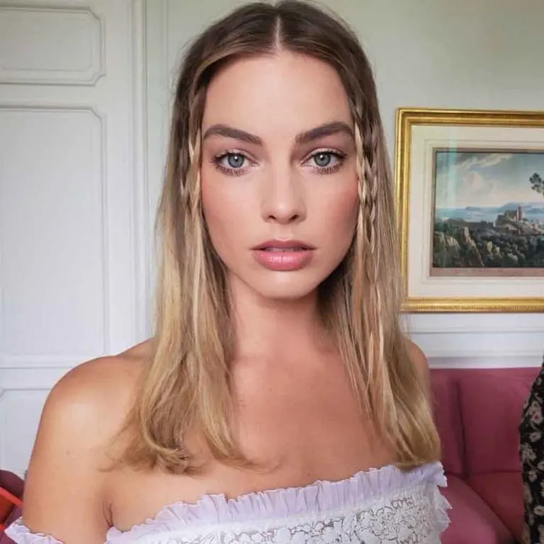 Straight Bronde Hair With Loose Baby Braids