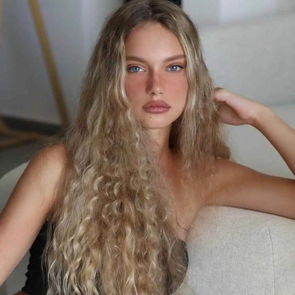 Long Bronde Wavy Curly Hair