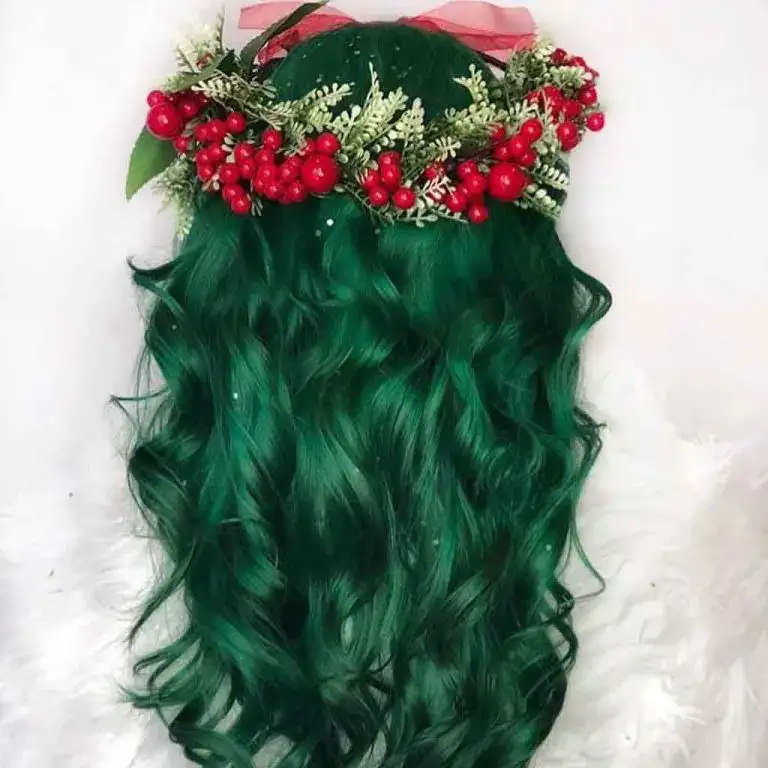 Long Emerald Green Wavy Hair With Christmas Wreath