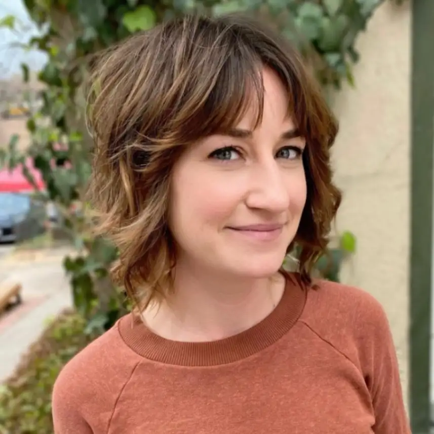 Short Shag Cut With Cheekbone-Skimming Bangs