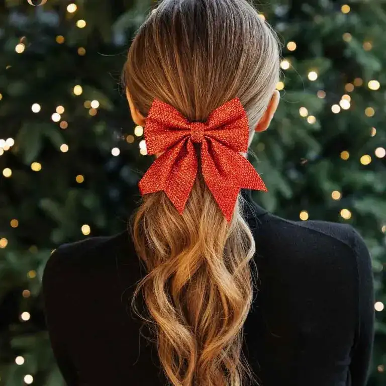 Long Bronde Wavy Ponytail With Big Christmas Bow