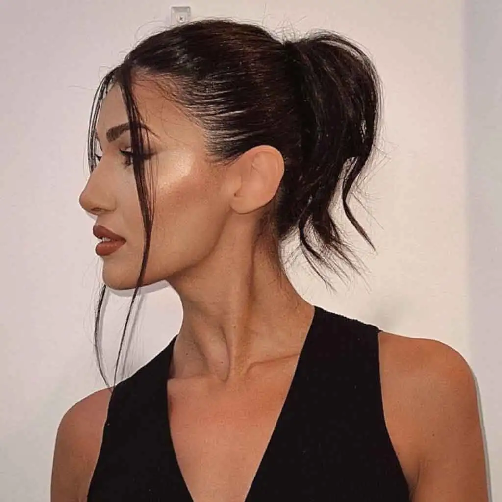 Sleek Back Bun With Flicks