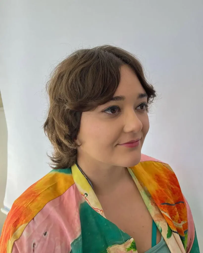 Short Wavy Shag Wolf Cut With Curtain Bangs