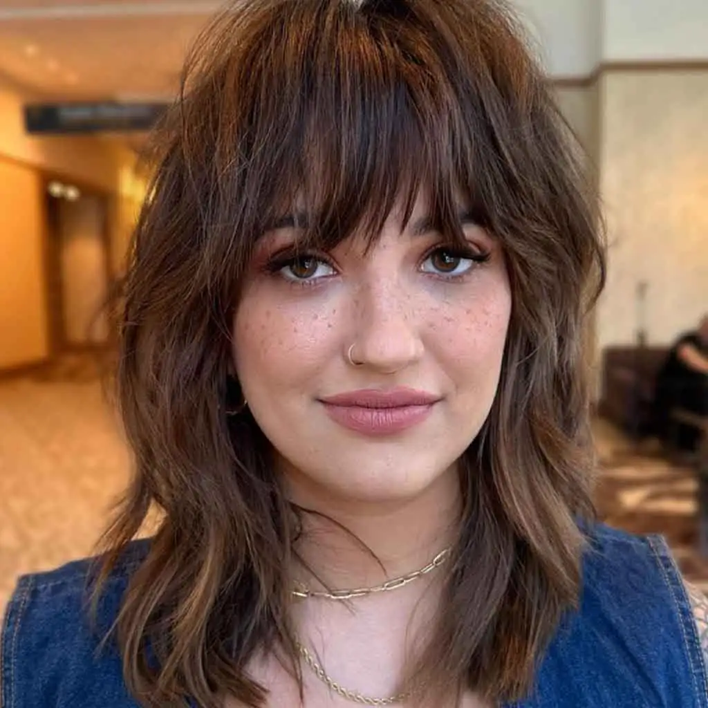 Medium Shaggy Brown Hair With Fringe
