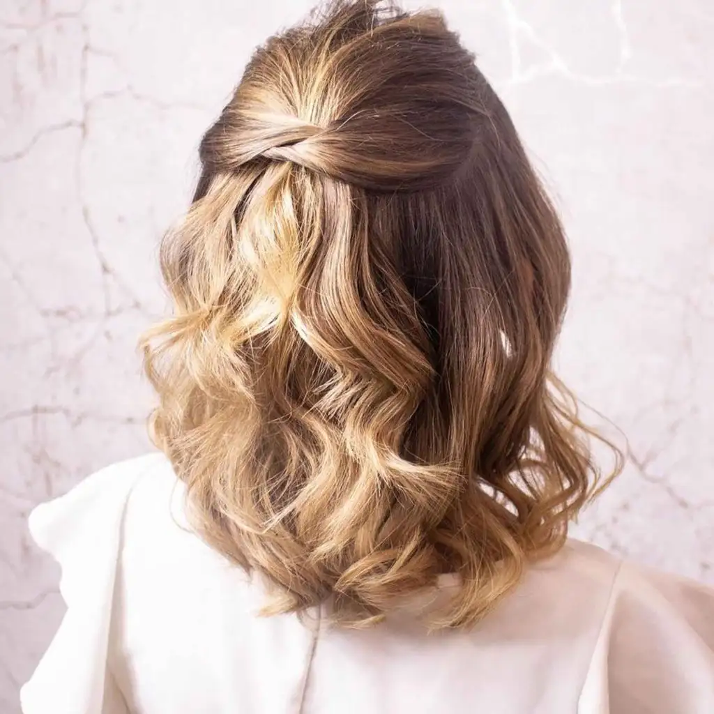 Half Up Half Down Bronde Wavy Hair