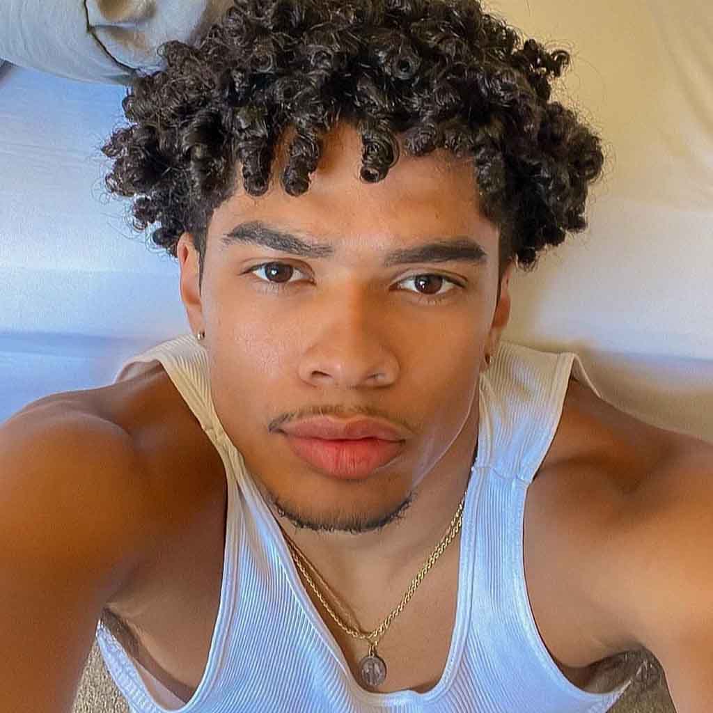 Spring Rolled Black Thin Curls