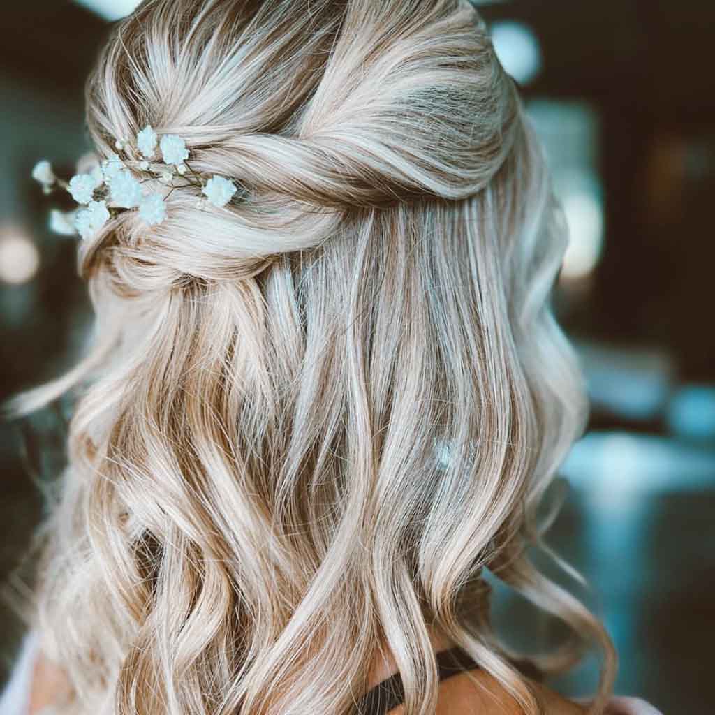 Tousled Half-Up Hairstyle With Soft Waves