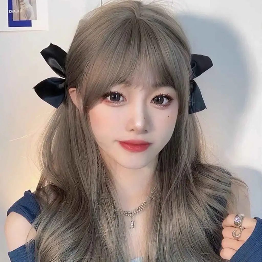 Anime Style Ash Grey Layered Waves