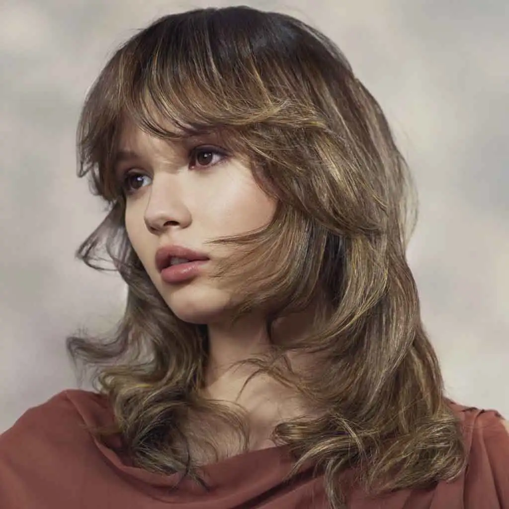 Layered Bronde Kitty Cut