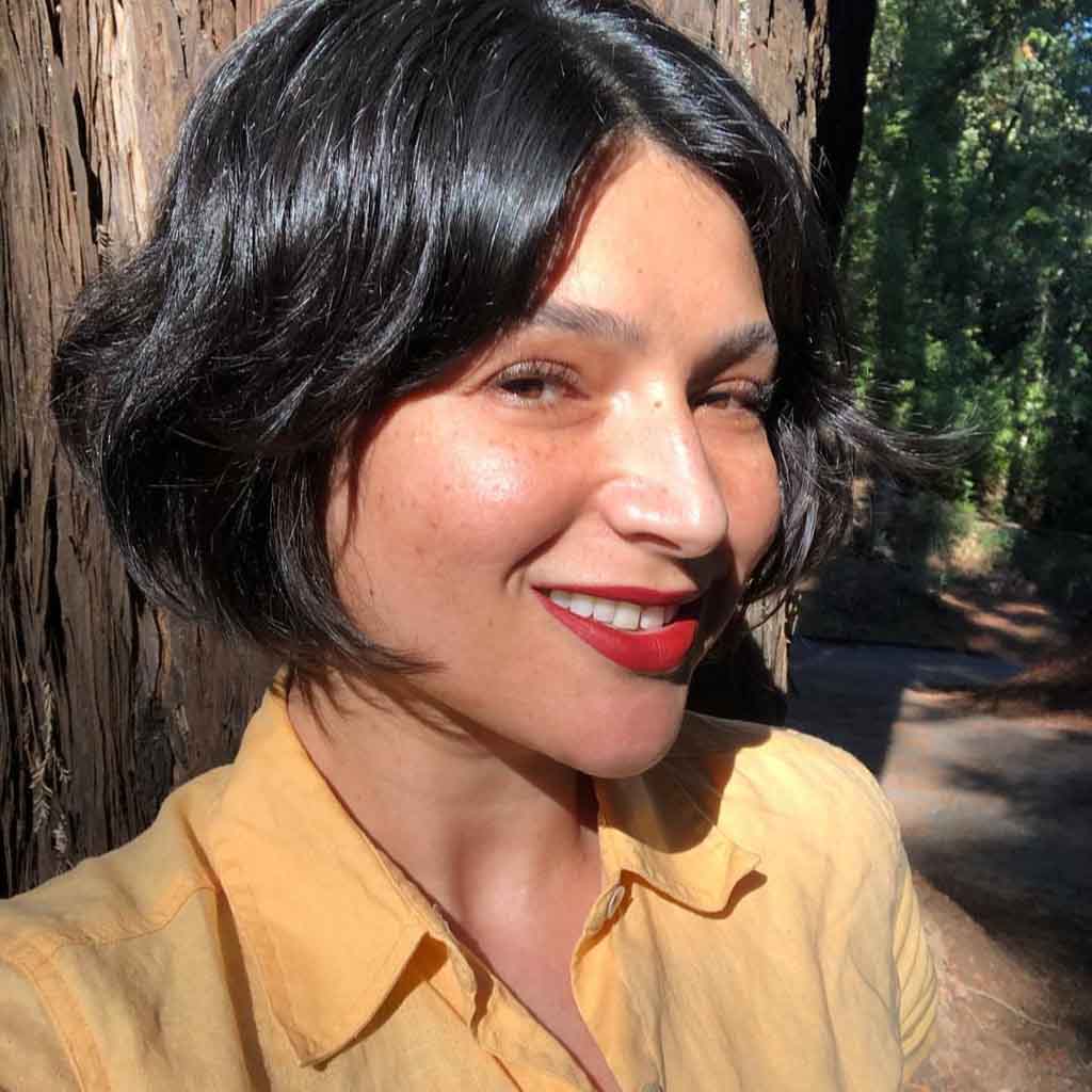 Blunt Wavy Razor Cut Bob With Face Framing Layers