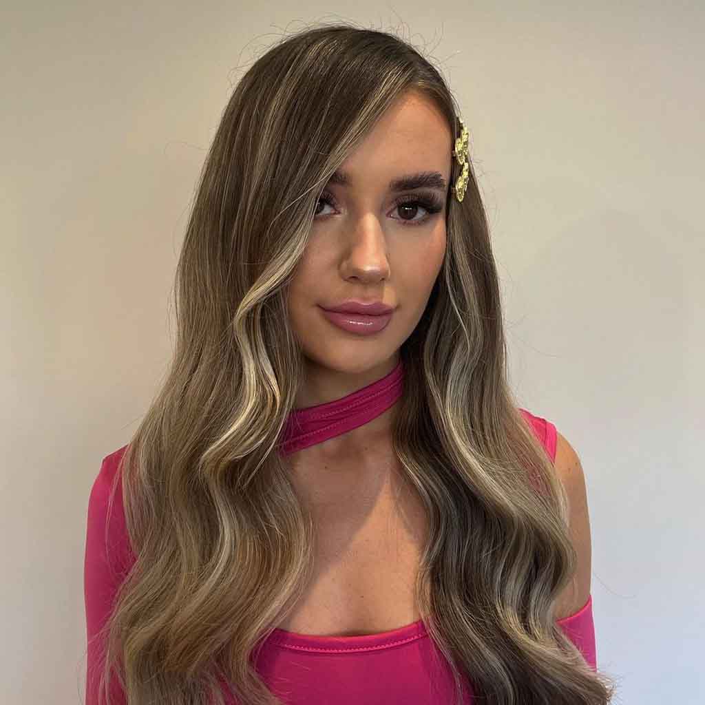 Long Wavy Side Parted Bronde Balayage