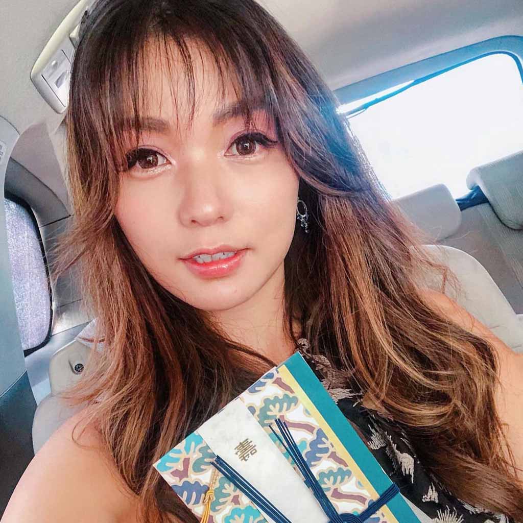 14. Wispy Bangs on Brown Hair With Bronde Highlights