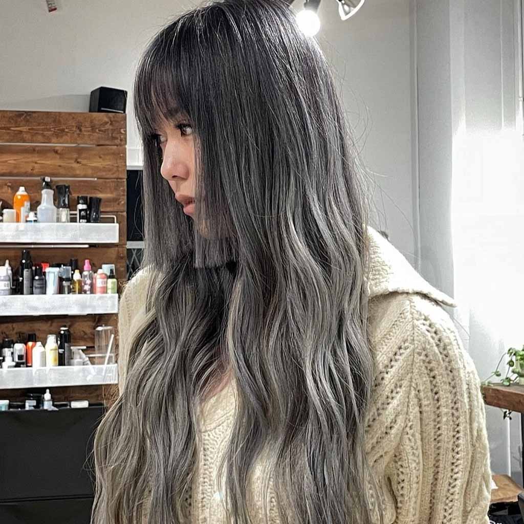 Ash Blonde Long Hime Cut With Beachy Waves