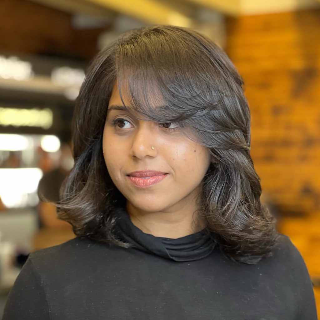 Shoulder Length Black Hair With Medium Layers