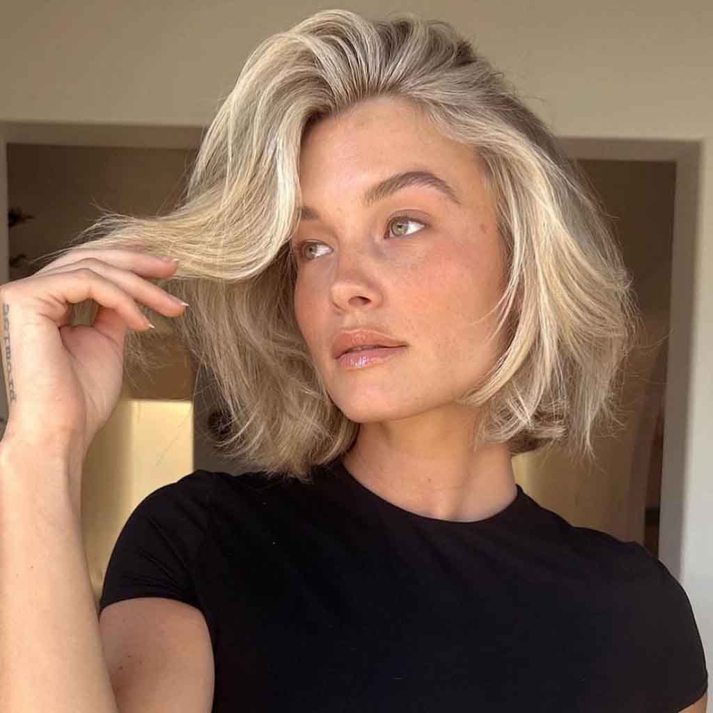 Blonde Blowout Bob Haircut
