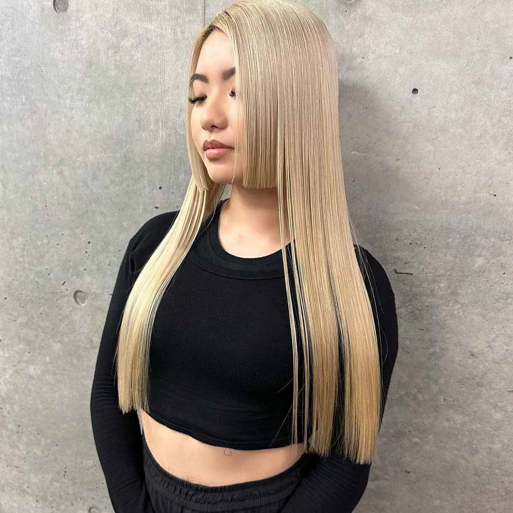 Long Blonde Blunt Hime Cut