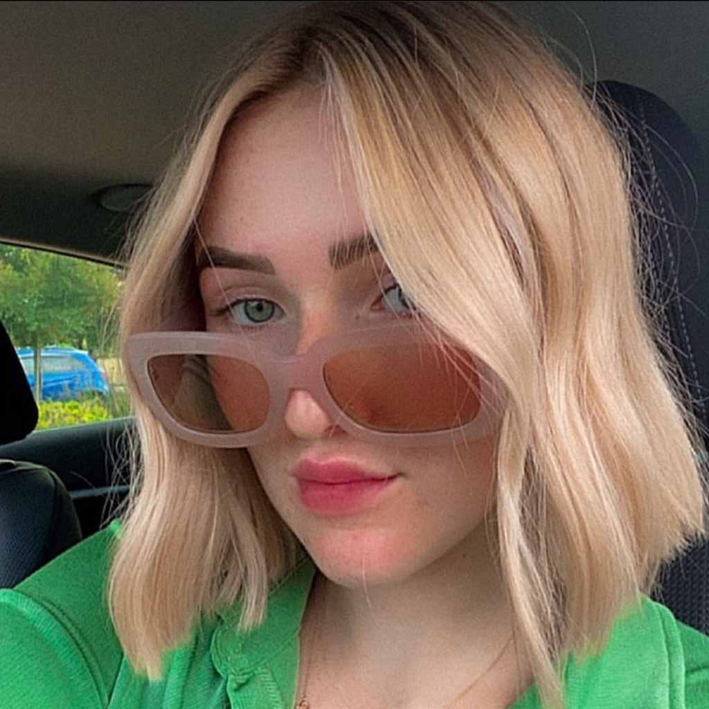 Blonde Classic Chic Choppy Bob