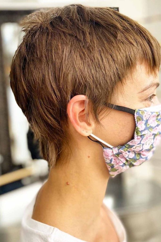 Twiggy Crop Hair With Little Chewed Up Bangs