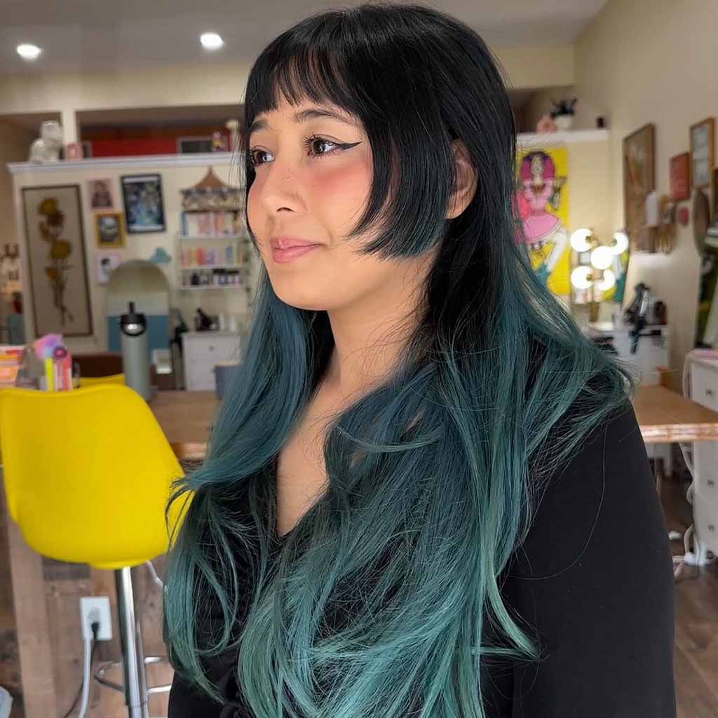 Long Wavy Hime Cut With Teal Highlights