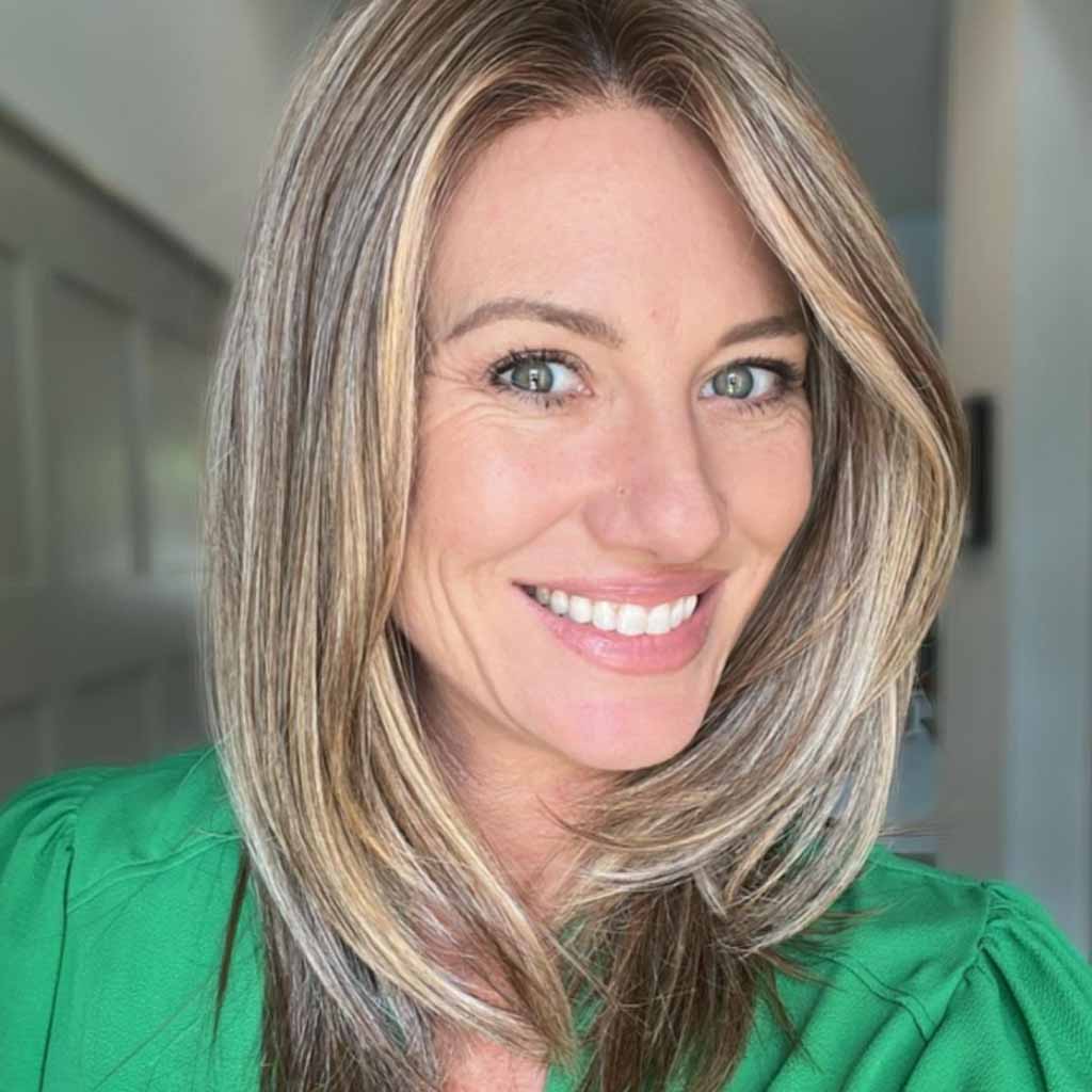 Mid Length Straight Thin Layered Hair