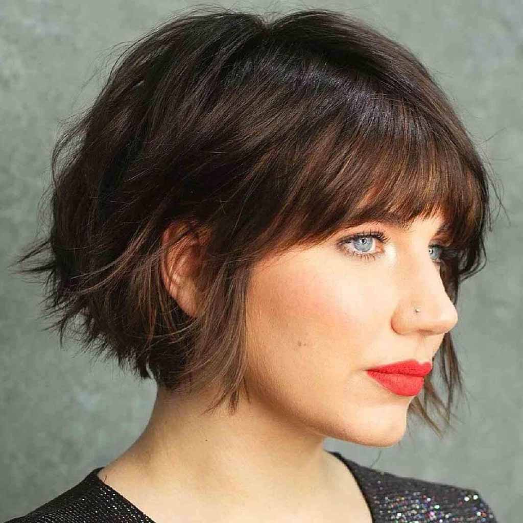 Jaw-Length Razor Choppy French Bob