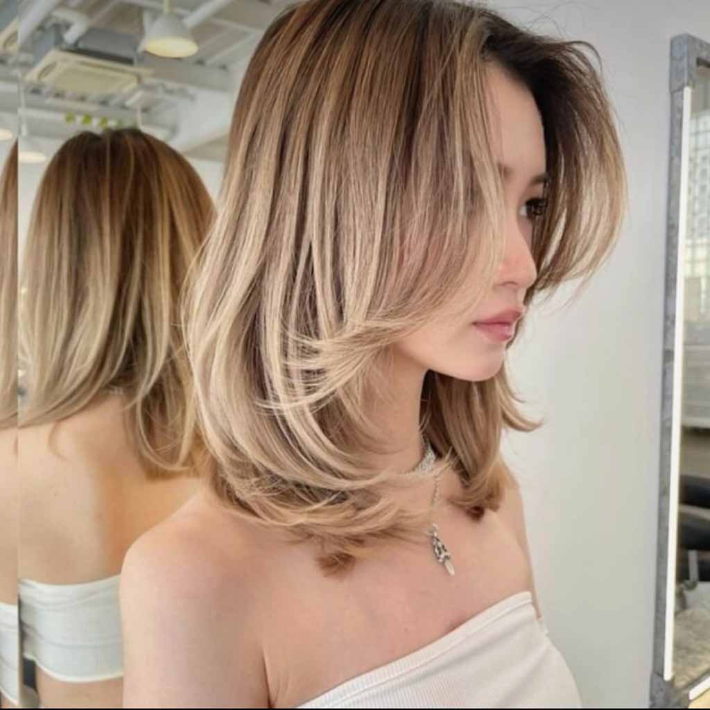 Blonde Kitty Cut Hair