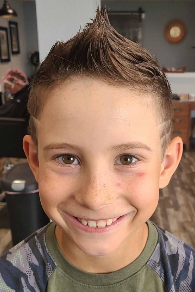 Taper Haircut With Custom Lines