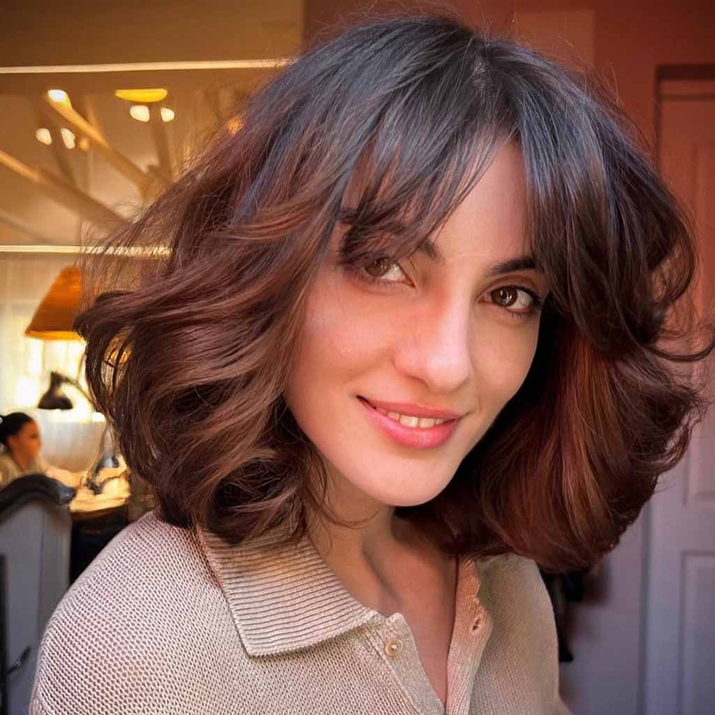 Black-Brown Wavy Short Fluffy Wolf Cut With Curtain Bangs