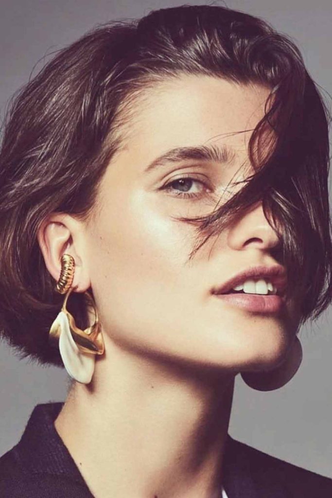 Wet Look Bob With Side Part