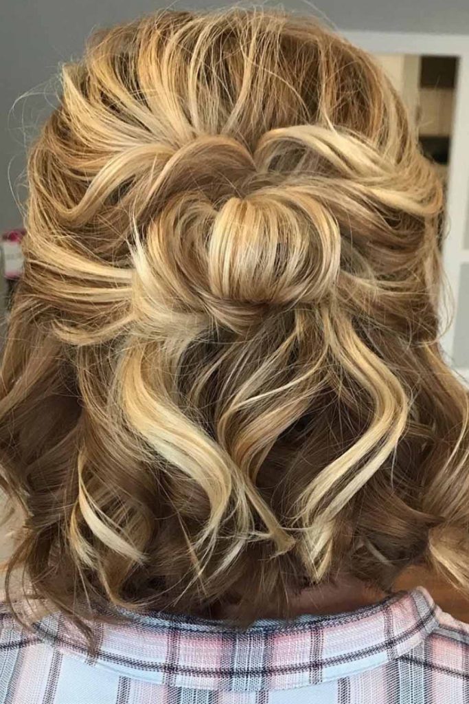 Wavy Hair Half Up Messy Bun