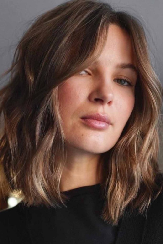 Shaggy Long Bob Textured Hair With Curtain Bangs