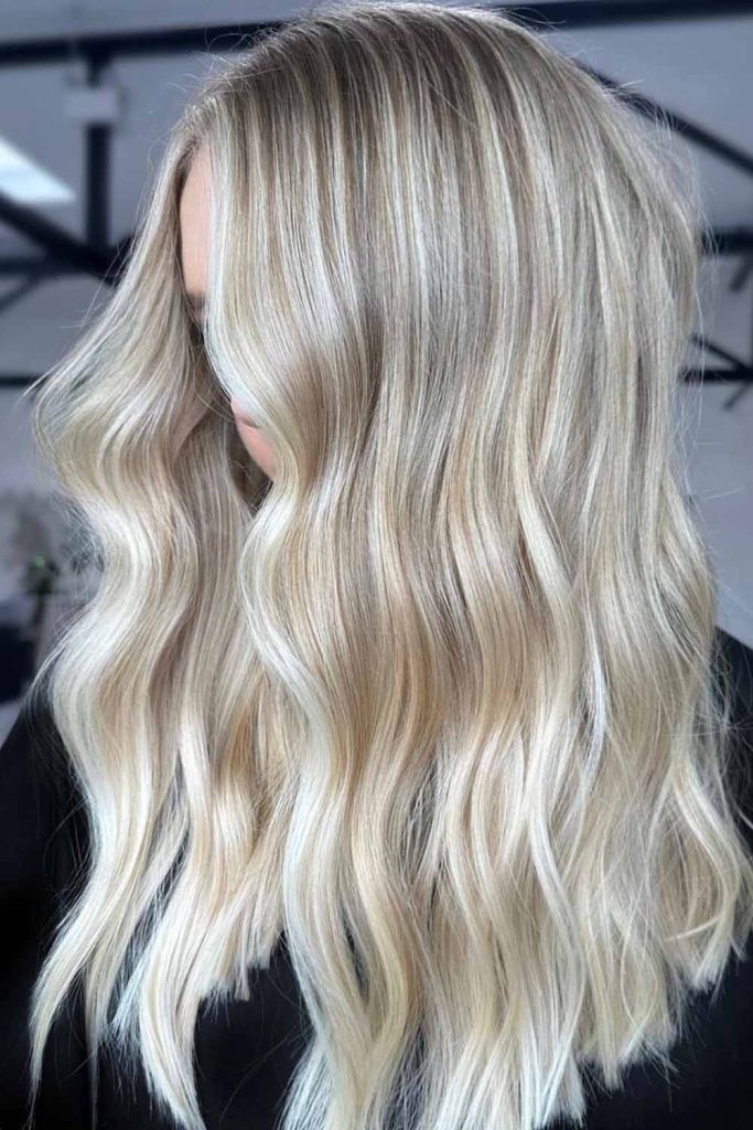 Natural Blonde Blend With Gentle Low Lights