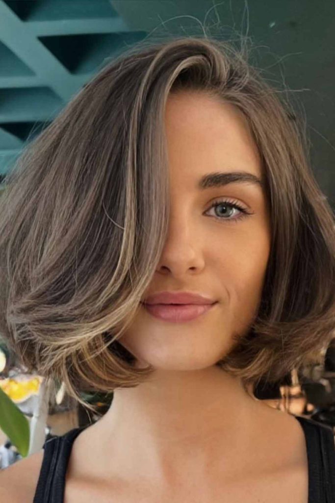Voluminous Side-Swept Bob