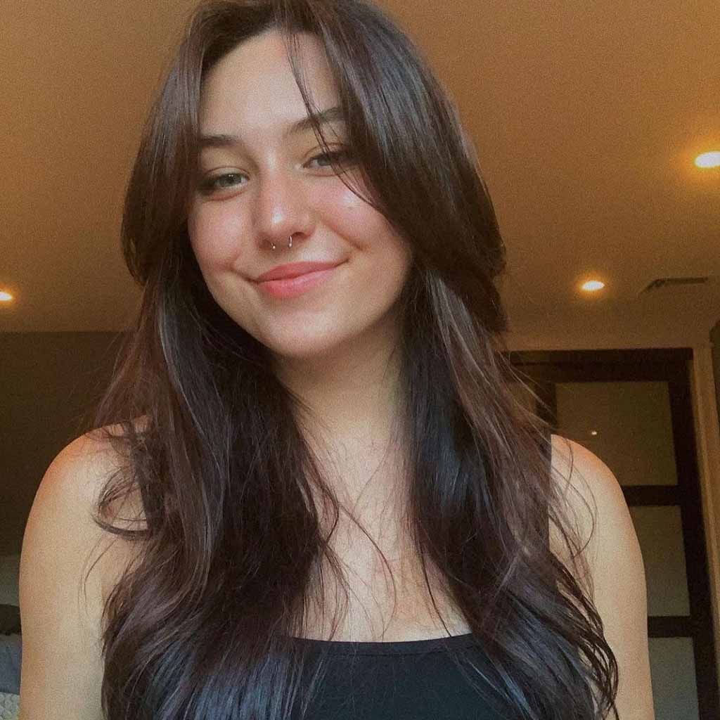 Long Wavy Wolf Cut Mullet With No Bangs