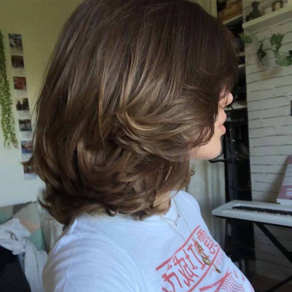 Short Wavy and Fluffy Layered Wolf Cut