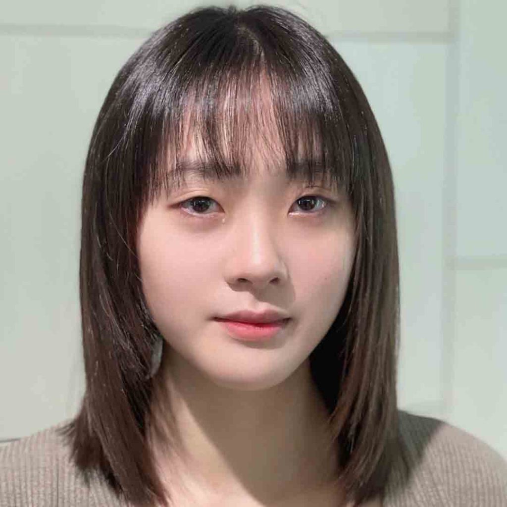 Korean Shag Cut With Framing Choppy Bangs